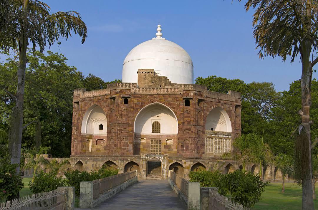Tomb of Qutubuddin Muhammad Khan